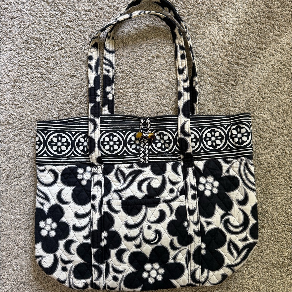 Vera Bradley • Large Tote